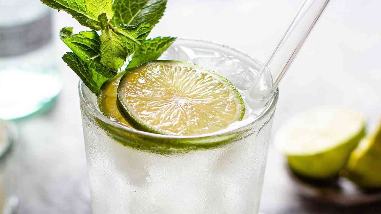 Rum & Coconut Cocktail Recipe - Drinks